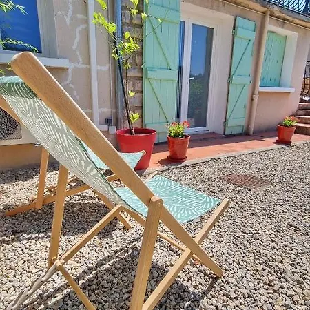 La Maison Du Bonheur Bed & Breakfast *